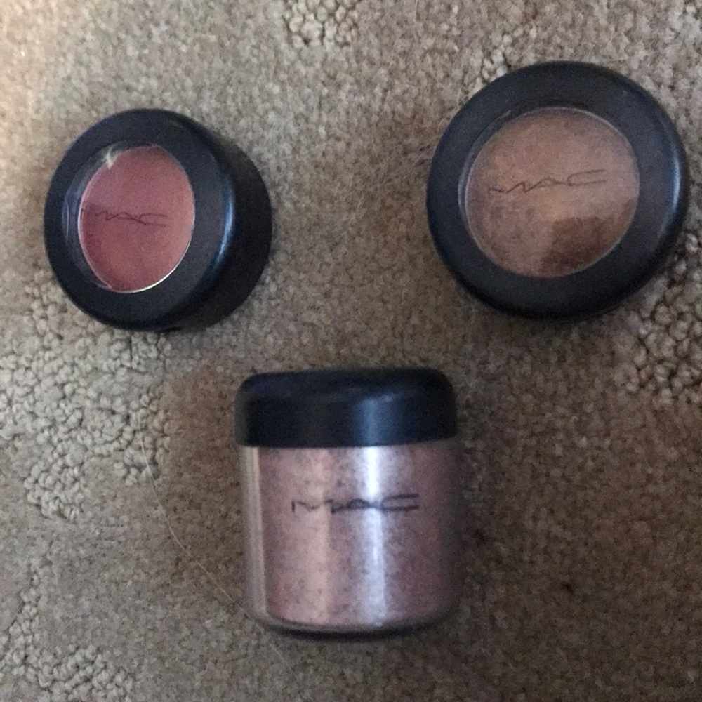 MAC eyeshadows and pigment